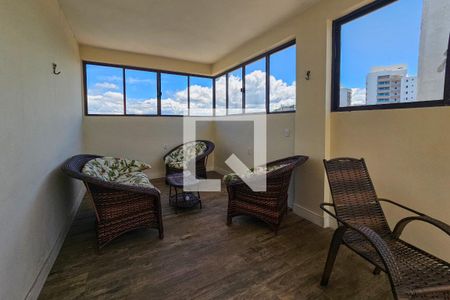 Apartamento para alugar com 300m², 3 quartos e 2 vagas Apartamento para alugar com 300m², 3 quartos e 2 vagasVaranda