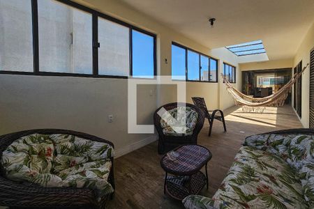 Apartamento para alugar com 300m², 3 quartos e 2 vagas Apartamento para alugar com 300m², 3 quartos e 2 vagasVaranda