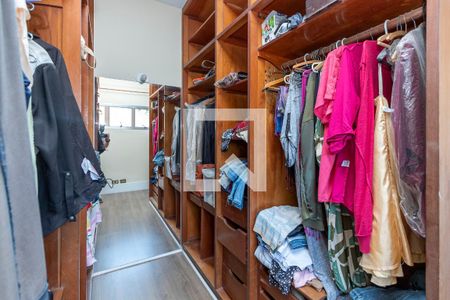 Casa para alugar com 400m², 3 quartos e 5 vagas Casa para alugar com 400m², 3 quartos e 5 vagasCloset da Suíte