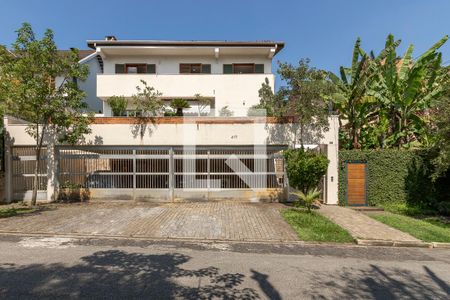 Casa para alugar com 400m², 3 quartos e 5 vagas Casa para alugar com 400m², 3 quartos e 5 vagasFachada