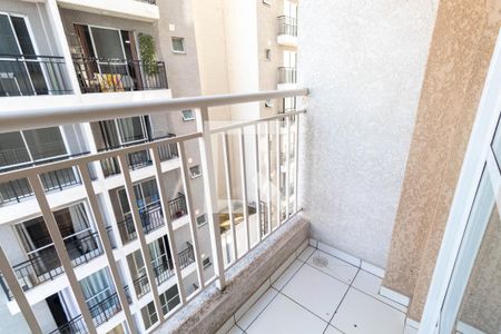 Apartamento à venda com 39m², 2 quartos e 1 vaga Apartamento à venda com 39m², 2 quartos e 1 vagaVaranda