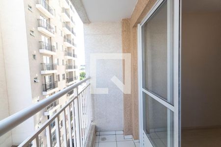 Apartamento à venda com 39m², 2 quartos e 1 vaga Apartamento à venda com 39m², 2 quartos e 1 vagaVaranda