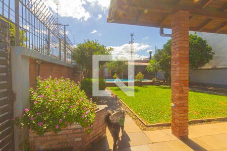 Casa à venda com 320m², 3 quartos e 3 vagas Casa à venda com 320m², 3 quartos e 3 vagasJardim