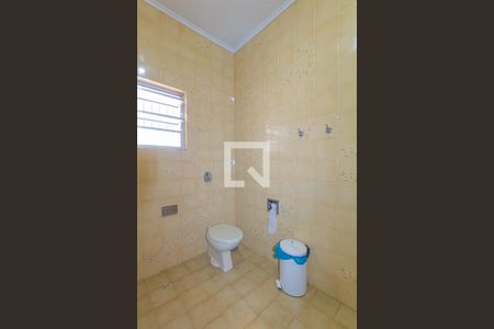 Casa à venda com 320m², 3 quartos e 3 vagas Casa à venda com 320m², 3 quartos e 3 vagasBanheiro 3