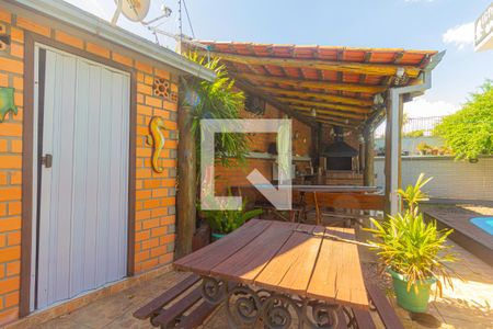 Casa à venda com 320m², 3 quartos e 3 vagas Casa à venda com 320m², 3 quartos e 3 vagasÁrea gourmet