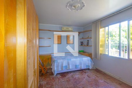 Casa à venda com 320m², 3 quartos e 3 vagas Casa à venda com 320m², 3 quartos e 3 vagasQuarto 3