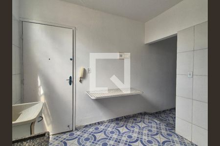 Apartamento para alugar com 85m², 2 quartos e sem vagaCozinha e Área de Serviço