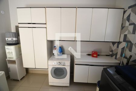 Casa à venda com 300m², 4 quartos e 3 vagasÁrea de Serviço