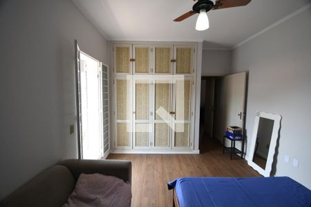 Casa à venda com 300m², 4 quartos e 3 vagasQuarto 3 - Suíte