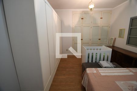 Casa à venda com 300m², 4 quartos e 3 vagasQuarto 1