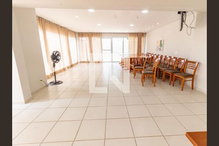 Apartamento à venda com 110m², 3 quartos e 3 vagas Apartamento à venda com 110m², 3 quartos e 3 vagasÁrea comum - Salão de festas