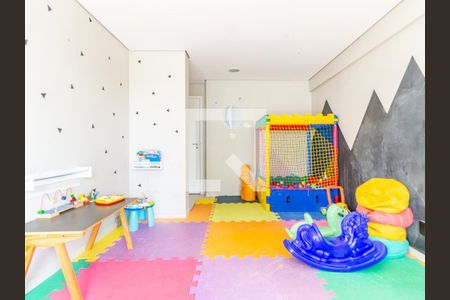 Apartamento à venda com 110m², 3 quartos e 3 vagas Apartamento à venda com 110m², 3 quartos e 3 vagasÁrea comum - Brinquedoteca