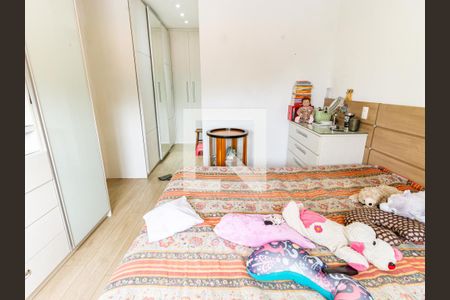 Apartamento à venda com 110m², 3 quartos e 3 vagas Apartamento à venda com 110m², 3 quartos e 3 vagasSuíte