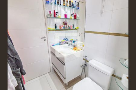 Apartamento à venda com 110m², 3 quartos e 3 vagas Apartamento à venda com 110m², 3 quartos e 3 vagasBanheiro da Suíte