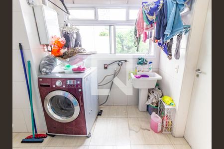 Apartamento à venda com 110m², 3 quartos e 3 vagas Apartamento à venda com 110m², 3 quartos e 3 vagasÁrea de Serviço