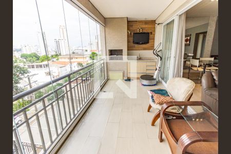 Apartamento à venda com 110m², 3 quartos e 3 vagas Apartamento à venda com 110m², 3 quartos e 3 vagasVaranda