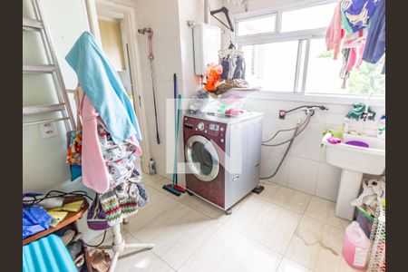 Apartamento à venda com 110m², 3 quartos e 3 vagas Apartamento à venda com 110m², 3 quartos e 3 vagasÁrea de Serviço