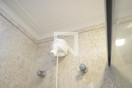 Casa à venda com 130m², 3 quartos e 3 vagasBanheiro Suíte 2