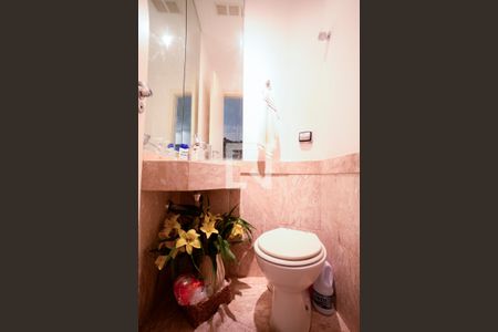 Casa à venda com 130m², 3 quartos e 3 vagasLavabo