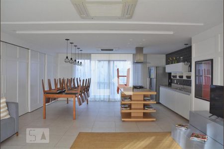 Apartamento para alugar com 74m², 3 quartos e 1 vagaÁrea comum - Salão de festas
