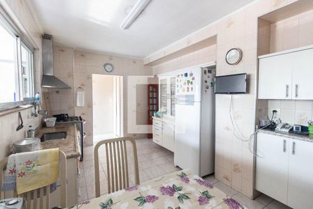 Apartamento à venda com 210m², 4 quartos e 2 vagasCozinha