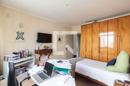 Apartamento à venda com 210m², 4 quartos e 2 vagasQuarto 2