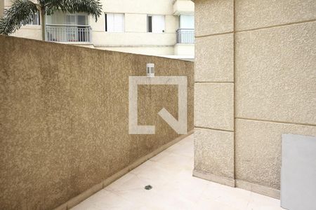 Apartamento para alugar com 111m², 2 quartos e 2 vagasQuintal