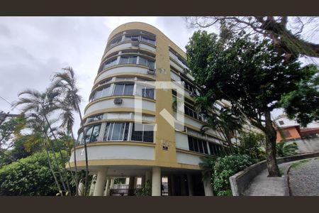 Apartamento à venda com 77m², 2 quartos e 1 vagaFachada