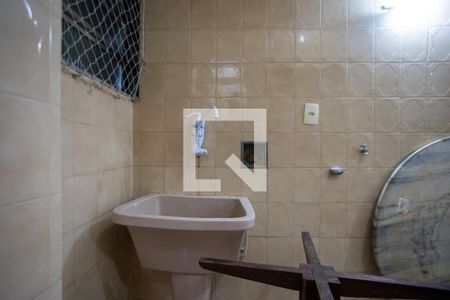 Apartamento à venda com 77m², 2 quartos e 1 vagaÁrea de Serviço