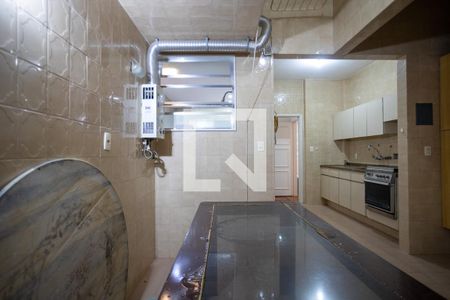 Apartamento à venda com 77m², 2 quartos e 1 vagaÁrea de Serviço