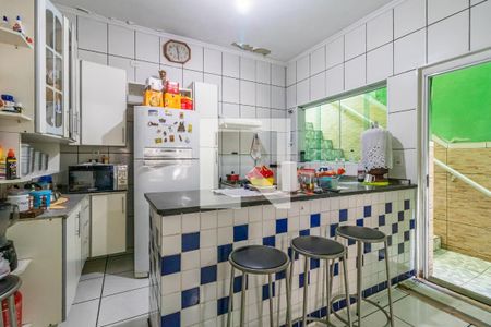 Cozinha de casa à venda com 3 quartos, 305m² em Parque dos Camargos, Barueri