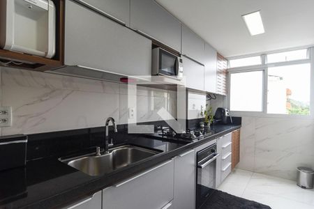 Apartamento à venda com 200m², 3 quartos e 2 vagasCozinha