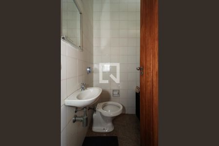 Casa à venda com 400m², 4 quartos e 4 vagas Casa à venda com 400m², 4 quartos e 4 vagasÁrea de Serviço