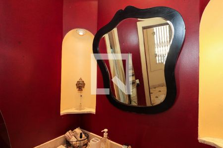 Casa à venda com 400m², 4 quartos e 4 vagas Casa à venda com 400m², 4 quartos e 4 vagasLavabo