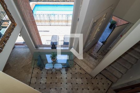 Casa à venda com 400m², 4 quartos e 4 vagas Casa à venda com 400m², 4 quartos e 4 vagasVista do Corredor