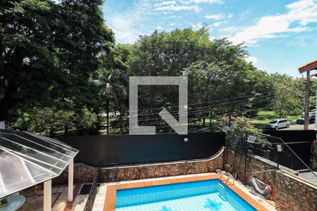 Casa à venda com 400m², 4 quartos e 4 vagas Casa à venda com 400m², 4 quartos e 4 vagasVista do Quarto 3