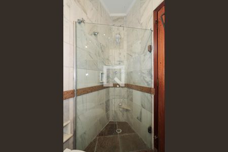 Casa à venda com 400m², 4 quartos e 4 vagas Casa à venda com 400m², 4 quartos e 4 vagasBanheiro da Suíte 2