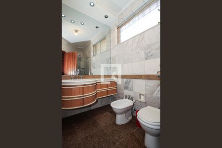 Casa à venda com 400m², 4 quartos e 4 vagas Casa à venda com 400m², 4 quartos e 4 vagasBanheiro da Suíte 2