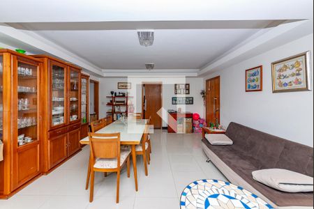 Apartamento à venda com 150m², 3 quartos e 4 vagasSala