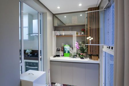 Apartamento à venda com 70m², 2 quartos e 1 vagavaranda