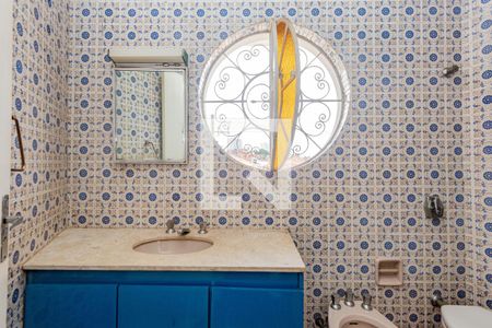 Casa à venda com 157m², 3 quartos e 3 vagasBanheiro da Suíte