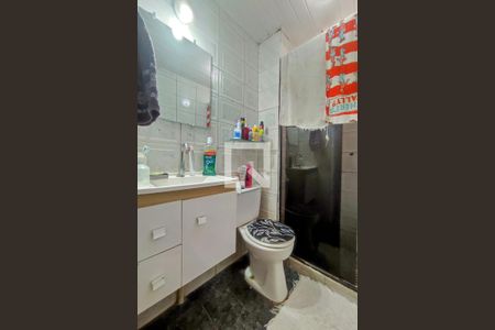 Banheiro de apartamento à venda com 2 quartos, 47m² em Taquara, Rio de Janeiro