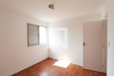 Apartamento à venda com 80m², 2 quartos e 2 vagasQuarto 2