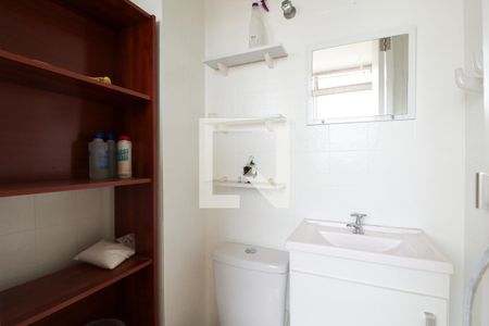 Apartamento à venda com 80m², 2 quartos e 2 vagasBanheiro de Serviço