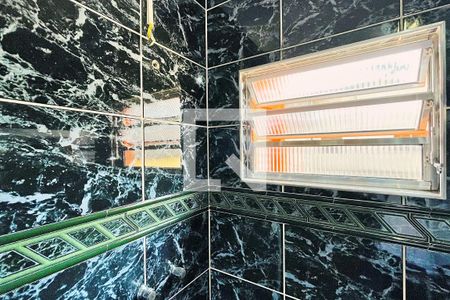 Casa à venda com 237m², 3 quartos e 4 vagasBanheiro da Suíte