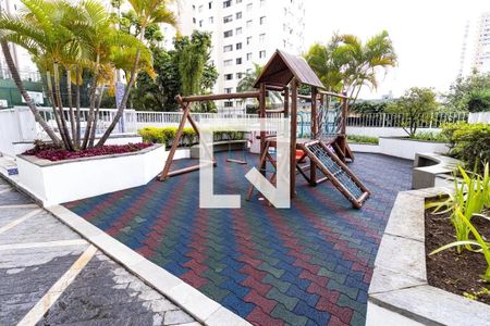 Apartamento para alugar com 72m², 2 quartos e 1 vaga Apartamento para alugar com 72m², 2 quartos e 1 vagaÁrea comum - Playground