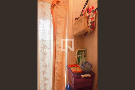 Apartamento à venda com 76m², 2 quartos e 1 vaga Apartamento à venda com 76m², 2 quartos e 1 vagaBanheiro de Serviço