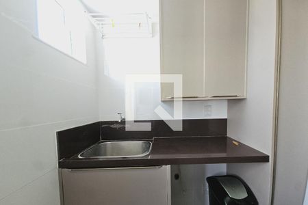 Apartamento para alugar com 75m², 3 quartos e 1 vagaÁrea de Serviço