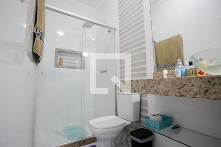 Casa à venda com 238m², 4 quartos e 3 vagas Casa à venda com 238m², 4 quartos e 3 vagasBanheiro da Suíte 4