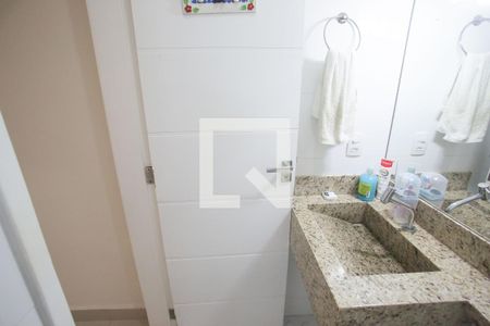 Casa à venda com 238m², 4 quartos e 3 vagas Casa à venda com 238m², 4 quartos e 3 vagasLavabo